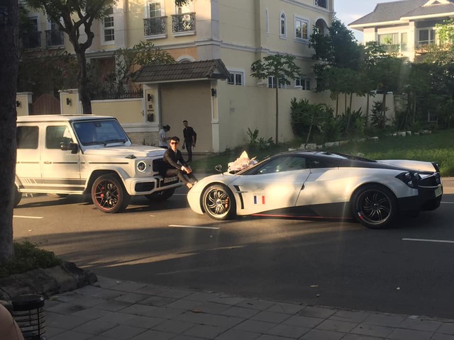 Trước đám cưới con gái, Minh nhựa ngồi trên Mercedes-AMG G63 Edition One chụp hình với Pagani Huayra 80 tỷ - Ảnh 3. Trước đám cưới con gái, Minh nhựa ngồi trên Mercedes-AMG G63 Edition One chụp hình với Pagani Huayra 80 tỷ - Ảnh 3.