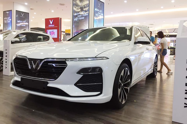 VinFast chính thức tham gia Triển lãm ô tô Việt Nam 2019, khách tham quan có thể sờ tận tay xe Lux và Fadil - Ảnh 1.