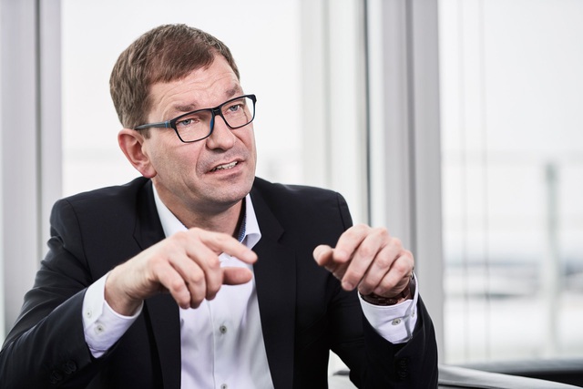 Audi sắp bổ nhiệm tài năng từ đối thủ BMW làm tân CEO - Ảnh 1. Audi sắp bổ nhiệm tài năng từ đối thủ BMW làm tân CEO - Ảnh 1.