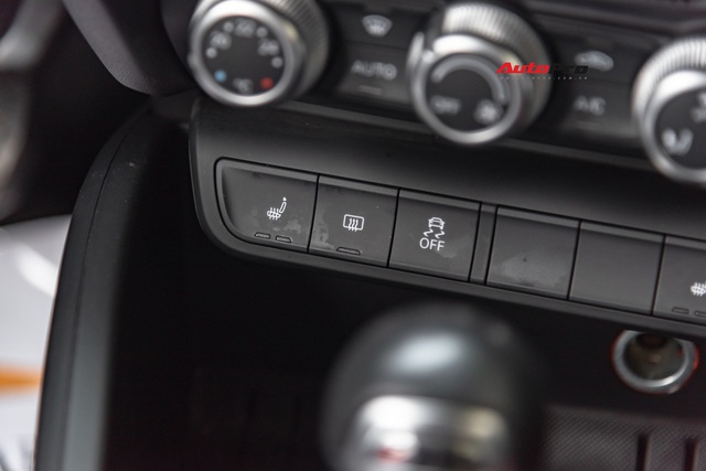 Cảm nhận nhanh Audi A1 S-line 2016: Có gì sau mức giá ngang ngửa Toyota Altis? - Ảnh 6.