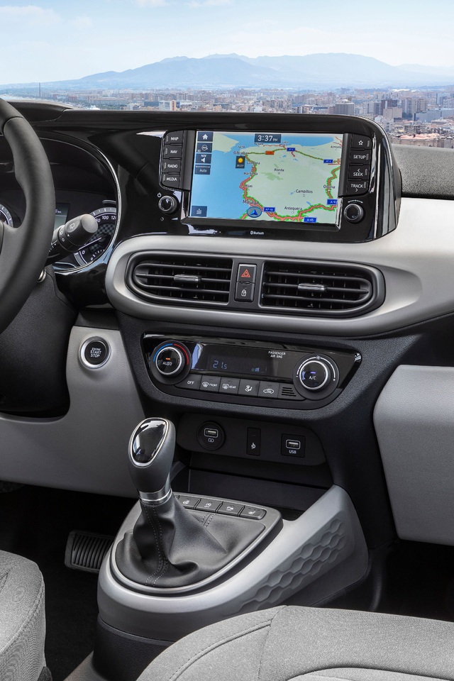 Trình diện Hyundai i10 hoàn toàn mới - Áp lực của Toyota Wigo, Honda Brio - Ảnh 8. Trình diện Hyundai i10 hoàn toàn mới - Áp lực của Toyota Wigo, Honda Brio - Ảnh 8.