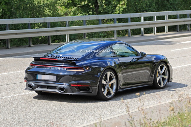 Sau những mòn mỏi chờ đợi, đây chính là những hình ảnh bằng xương bằng thịt của Porsche 911 Turbo Coupe/Cabrio - Ảnh 2. Sau những mòn mỏi chờ đợi, đây chính là những hình ảnh bằng xương bằng thịt của Porsche 911 Turbo Coupe/Cabrio - Ảnh 2.
