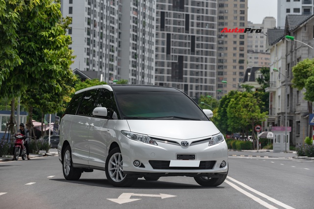 Cận cảnh Toyota Previa 2019 nhập khẩu Trung Đông giá gần 3 tỷ đồng đầu tiên tại Việt Nam - Ảnh 1.