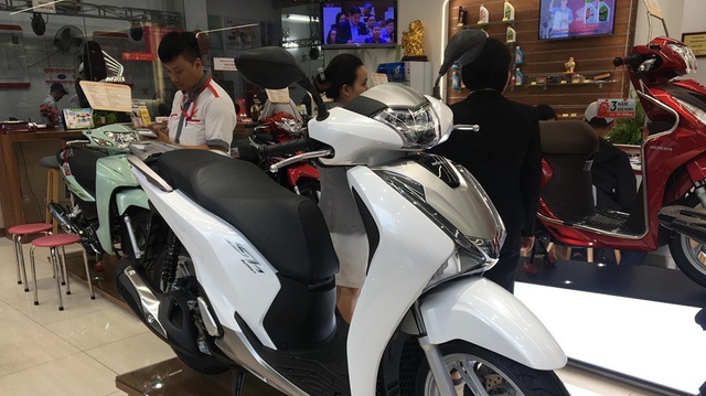 Bán Honda SH chênh giá, đại lý lãi lớn, nhà nước thất thu thuế