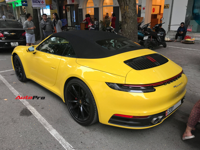 Porsche 911 Carrera S Cabriolet đầu tiên tại Việt Nam chính thức có biển số - Ảnh 5.