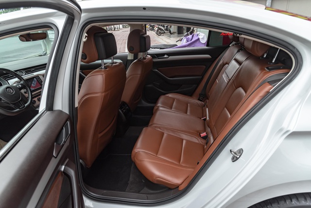 Chỉ sau 30.000 km, xe sedan ‘bình dân’ Đức có giá rẻ hơn cả Toyota Altis 2019 - Ảnh 8.