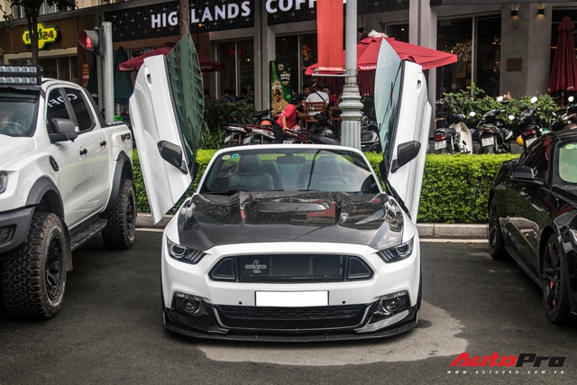 Đại gia Việt mang dàn Ford Mustang chục tỷ đọ dáng cùng xe thể thao Đức - Ảnh 7.