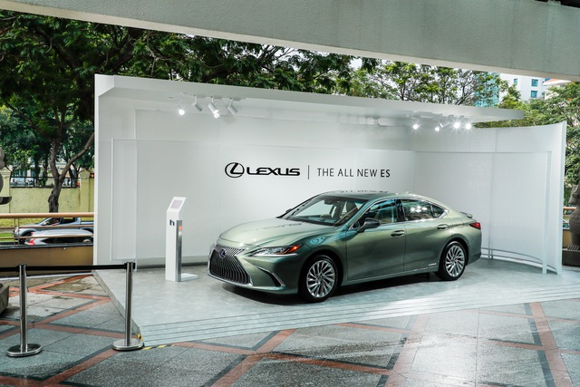 Lexus ES 2020 - Cuộc tất tay của người Nhật để hút khách Việt cuối năm - Ảnh 4. Lexus ES 2020 - Cuộc tất tay của người Nhật để hút khách Việt cuối năm - Ảnh 4.