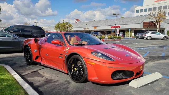Góc toang siêu xe: Đại gia độ Ferrari F430 như sợ người khác không biết đây là Ferrari