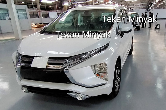 Mitsubishi Xpander phiên bản mới bất ngờ lộ diện tại nhà máy - Ảnh 1.