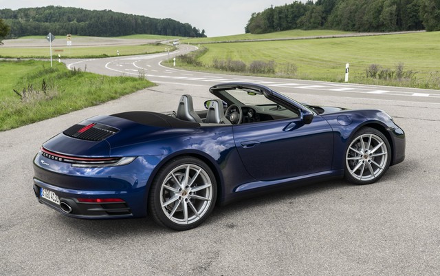 Giám đốc BMW hé lộ đưa 6-Series trở lại theo cách rất khác, đối đầu Porsche 911 - Ảnh 1. Giám đốc BMW hé lộ đưa 6-Series trở lại theo cách rất khác, đối đầu Porsche 911 - Ảnh 1.