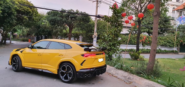 Đại gia độ Lamborghini Urus khủng nhất Việt Nam chơi Tết - Ảnh 3.