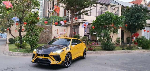 Đại gia độ Lamborghini Urus khủng nhất Việt Nam chơi Tết - Ảnh 2.