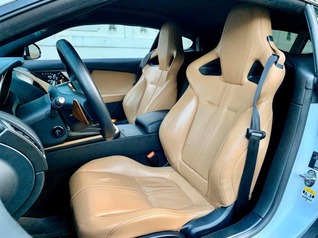 Jaguar F-Type S mất giá hơn 4 tỷ đồng sau 4 năm sử dụng - Ảnh 3.