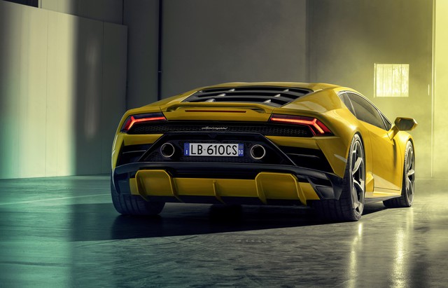 Ra mắt Lamborghini Huracan EVO RWD - Bò con cho đại gia thích lái - Ảnh 3.