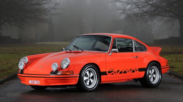 Tỉ phú mua xe Porsche cổ qua mạng, nhận cái kết vô cùng đắng