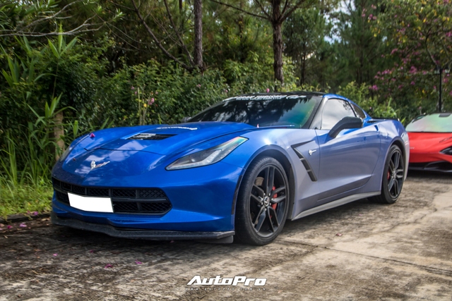 Cận cảnh Chevrolet Corvette C7 Stingray màu độc giá hơn 4 tỷ đồng của dân chơi Trà Vinh - Ảnh 1.