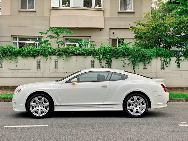Sau 12 năm, hàng hiếm Bentley Continental GT Speed bán lại giá gấp đôi Toyota Camry 2020 - Ảnh 4.