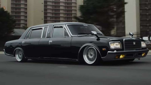 Lộ diện Toyota Century bản trục dài siêu hiếm - Đối trọng của Mercedes-Maybach S-Class