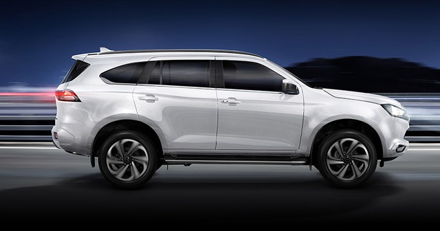 Vén màn Isuzu mu-X thế hệ mới: SUV 7 chỗ lột xác từ trong ra ngoài, đấu Toyota Fortuner  - Ảnh 2.