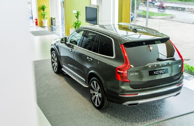 ‘Trùm cuối’ Volvo XC90 T8 chào Việt Nam: Mạnh nhất phân khúc, giá gần 4,6 tỷ đồng - Ảnh 7.