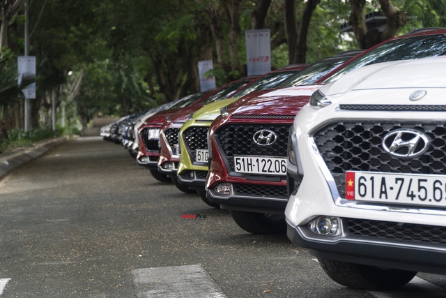 Hơn 100 xe Hyundai tụ tập tại Sài Gòn: Nhiều xe độ lạ mắt, có xe mạ vàng thật, màu sắc gây chú ý - Ảnh 3.