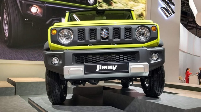 'Tiểu G-Class' Suzuki Jimny từng gây xôn xao tại Việt Nam đắt khách bất ngờ, muốn mua phải chờ... 20 năm nữa