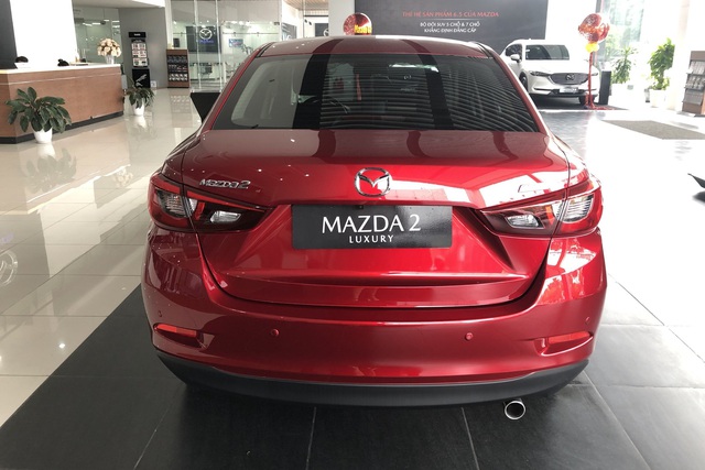 Đại lý xả hàng tồn: Mazda2 bản ‘full option’ dưới 500 triệu cạnh tranh Toyota Vios - Ảnh 1.