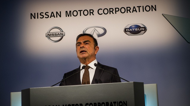 Nissan chính thức khai chiến với cứu tinh một thời Carlos Ghosn