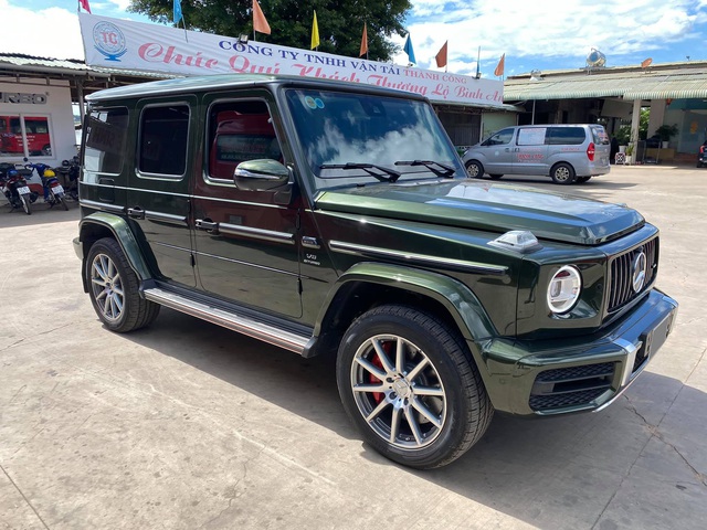 Sau Lamborghini Aventador Roadster, dân chơi Bình Phước tậu về Mercedes-AMG G 63 màu hiếm giá hơn 10 tỷ đồng - Ảnh 2. Sau Lamborghini Aventador Roadster, dân chơi Bình Phước tậu về Mercedes-AMG G 63 màu hiếm giá hơn 10 tỷ đồng - Ảnh 2.