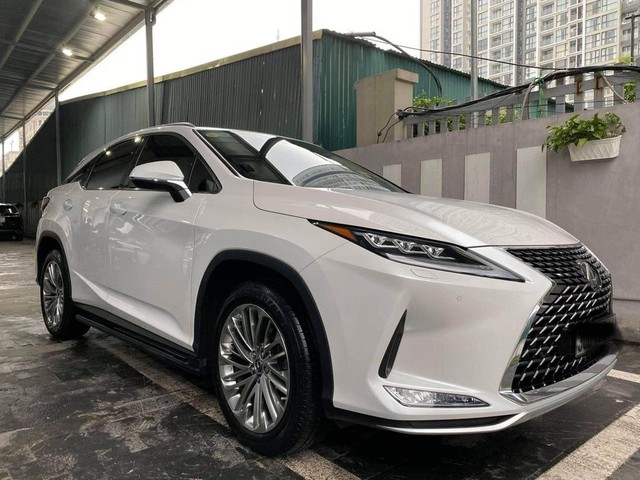 Chưa đi được 2.000km, chủ nhân Lexus RX 300 2020 đã bán xe với giá 3 tỷ đồng  - Ảnh 5.