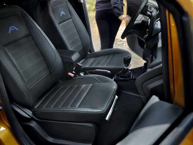 Ra mắt Ford EcoSport Active: Đắt hơn 90 triệu đồng so với bản thường, tăng sức đấu Kia Seltos - Ảnh 4.