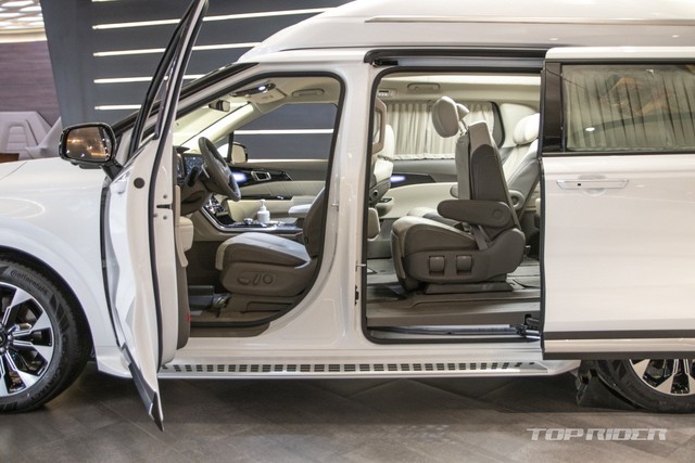 Chi tiết Kia Sedona High Limousine 2021 ngoài đời thực: Sang như xe Đức, giá quy đổi hơn 1,2 tỷ đồng khiến người Việt phát thèm - Ảnh 9.