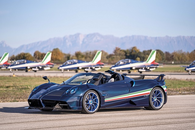 Pagani tung siêu phẩm Huayra Tricolore đỉnh cao, giá gần 7 triệu USD/chiếc - Ảnh 2.