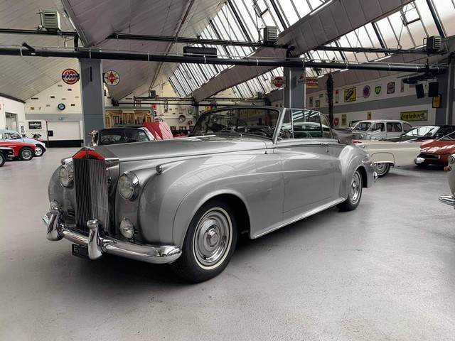 Xế cổ siêu độc Rolls-Royce Silver Cloud I Drophead Coupe hơn 60 năm tuổi rục rịch về Việt Nam - Ảnh 1.