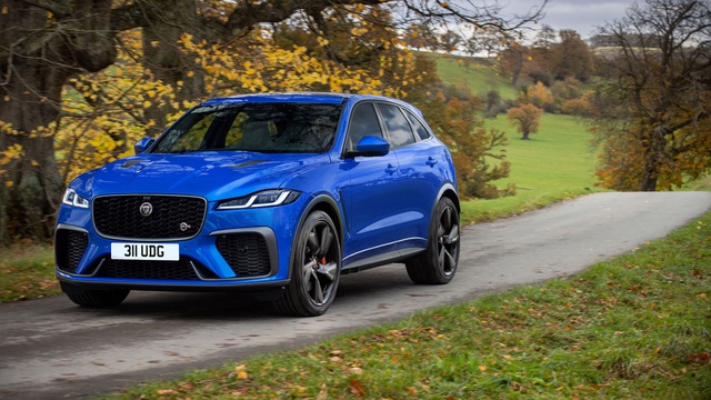 Ra mắt 'báo đầu đàn' Jaguar F-Pace SVR: Nhanh hơn, sang hơn bao giờ hết