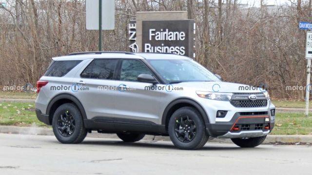 Lộ diện Ford Explorer phiên bản mới: Hầm hố, khác lạ hơn bao giờ hết