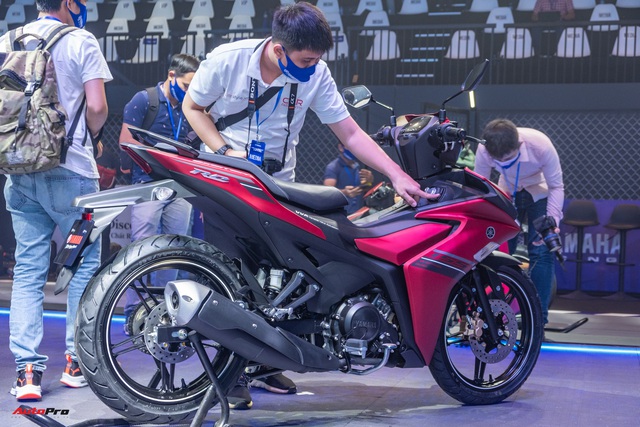 Yamaha Exciter 2021 gây sốt trên mạng xã hội: Đa số chê thiếu ABS và thiết kế không sáng tạo - Ảnh 2.