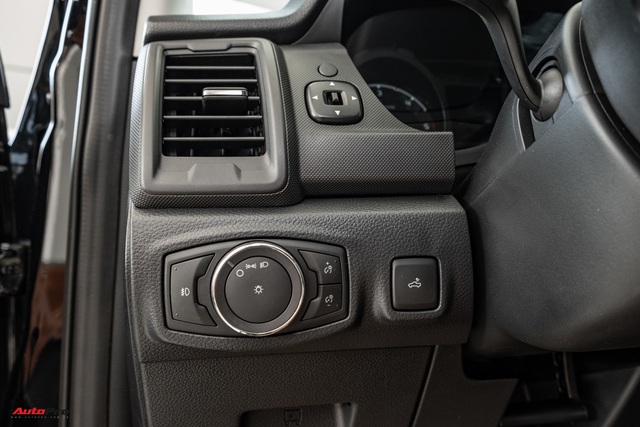 Chi tiết Ford Ranger XLS MT 2021 giá 630 triệu đồng vừa về đại lý: Bán tải thực dụng cho người eo hẹp tài chính - Ảnh 12. Chi tiết Ford Ranger XLS MT 2021 giá 630 triệu đồng vừa về đại lý: Bán tải thực dụng cho người eo hẹp tài chính - Ảnh 12.