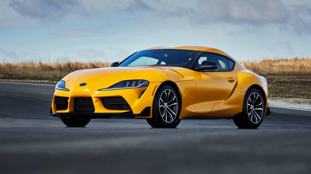 Toyota Supra chính thức ra mắt bản giá rẻ dùng động cơ giống hệt BMW