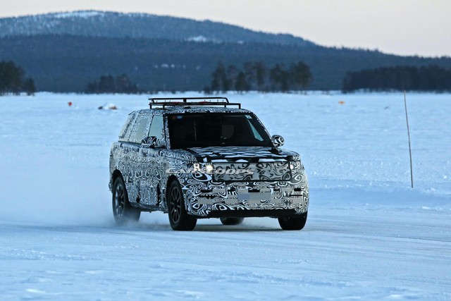 Lộ diện Range Rover thế hệ mới phiên bản kéo dài LWB - Biệt thự di động cho đại gia - Ảnh 2.