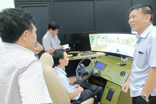 Học phí tăng sốc từng tuần, giới trẻ nháo nhác đăng ký thi bằng lái ô tô: ‘Em cần bằng cho rẻ đã rồi tính sau’ - Ảnh 3. Học phí tăng sốc từng tuần, giới trẻ nháo nhác đăng ký thi bằng lái ô tô: ‘Em cần bằng cho rẻ đã rồi tính sau’ - Ảnh 3.