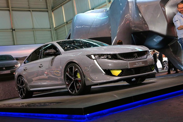 Trình diện Peugeot 508 Sport Engineered - Sẵn sàng mở bán đấu Toyota Camry TRD - Ảnh 4. Trình diện Peugeot 508 Sport Engineered - Sẵn sàng mở bán đấu Toyota Camry TRD - Ảnh 4.