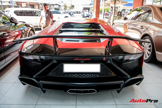 Lamborghini Aventador độ bản 50 năm của đại gia Bạc Liêu tái xuất Sài Gòn với nhiều chi tiết mới - Ảnh 2.
