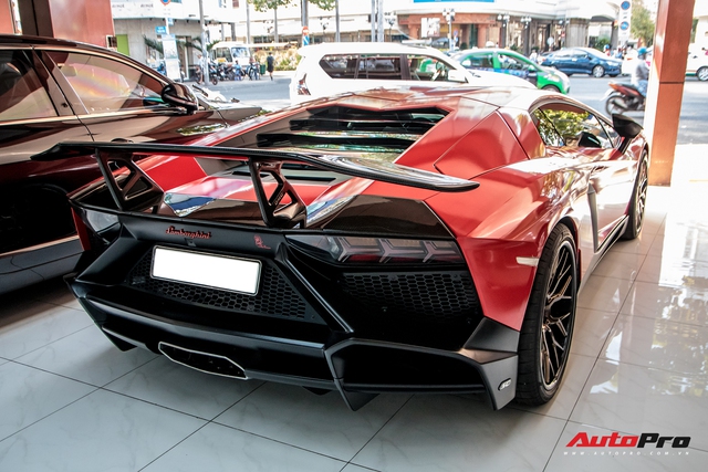 Lamborghini Aventador độ bản 50 năm của đại gia Bạc Liêu tái xuất Sài Gòn với nhiều chi tiết mới - Ảnh 11.