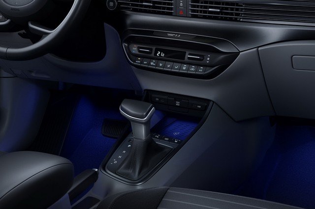 Nội thất Hyundai i20 thế hệ mới: 2 màn hình lớn, trải nghiệm tiện nghi chưa từng có - Ảnh 1.