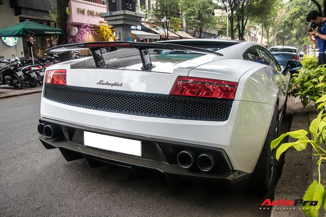 Lamborghini Gallardo SE độ khủng với lai lịch thú vị tái xuất trên đường phố Sài Gòn, chủ nhân sở hữu nhiều siêu phẩm hàng độc - Ảnh 7.