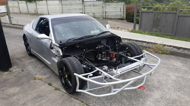 Ferrari dùng động cơ xoay Mazda đầu tiên trên thế giới xuất hiện, ngay lập tức bị "vùi dập" bởi chính Ferrari