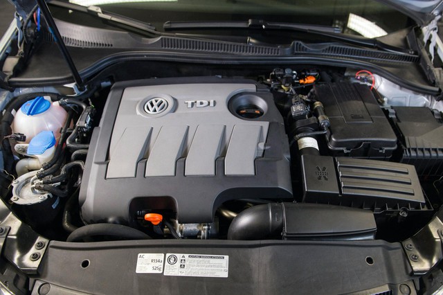 Bán xe gian lận khí thải, Volkswagen phải đền gần 1 tỷ USD cho khách hàng - Ảnh 1. Bán xe gian lận khí thải, Volkswagen phải đền gần 1 tỷ USD cho khách hàng - Ảnh 1.