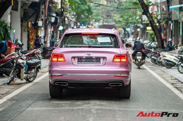 Cận cảnh Bentley Bentayga với ngoại thất độc nhất Việt Nam, tùy chọn có giá gần bằng 3 chiếc Honda SH  - Ảnh 5.